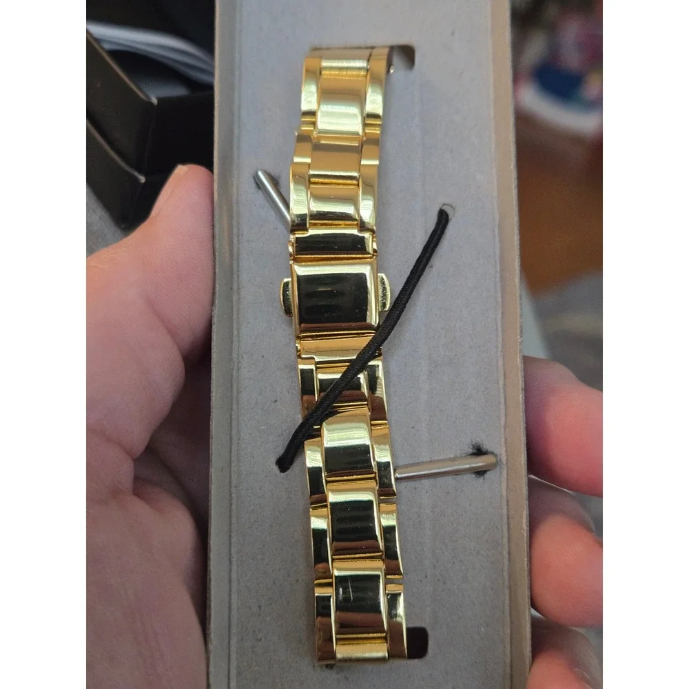 Avon Linked Band Watch 2018 New In Box With Papers Goldtone Rare